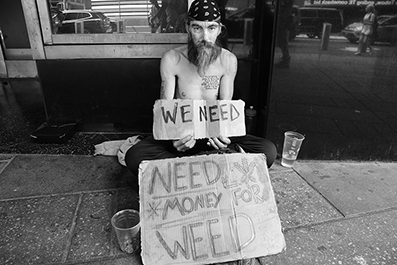 Homeless : Street Life : New York : Personal Photo Projects : Photos : Richard Moore : Photographer